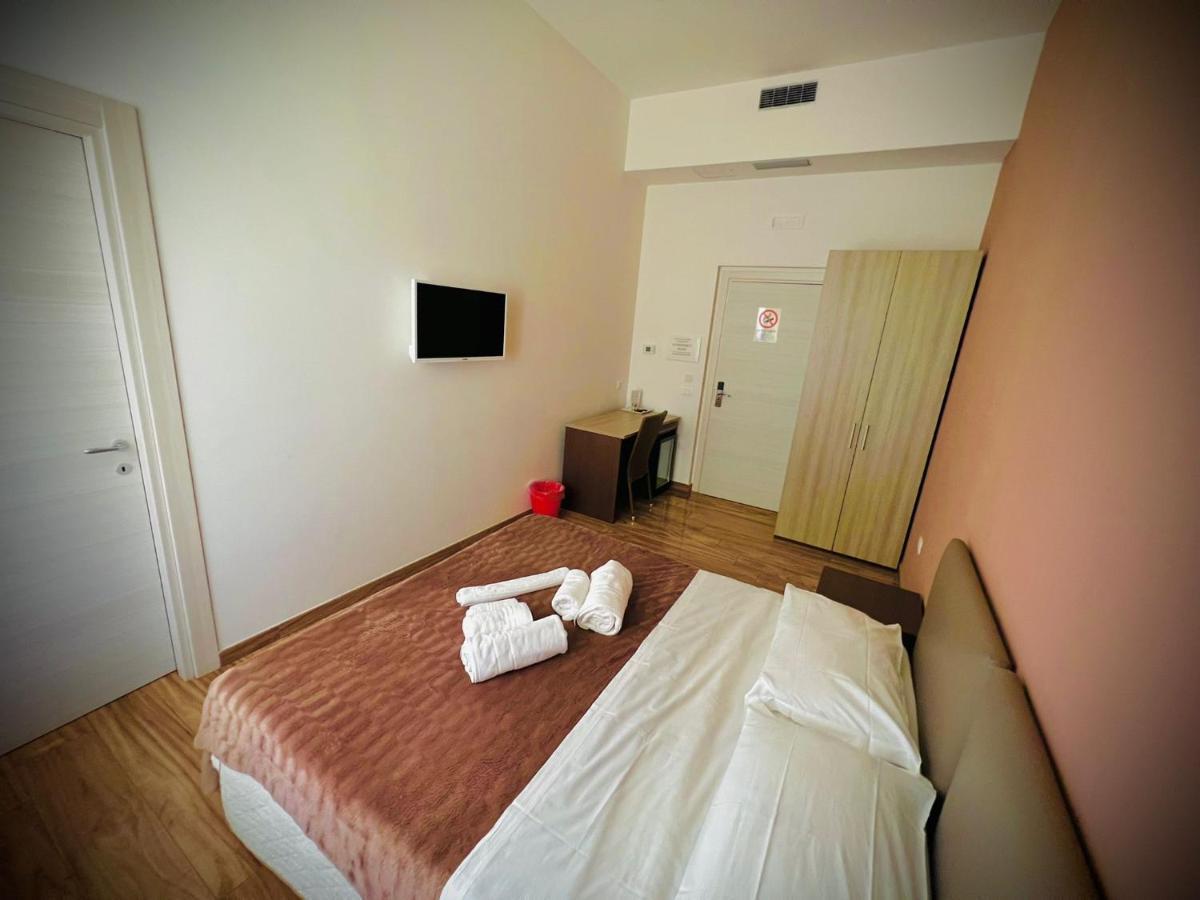 B&B Al Volo Foggia Exterior foto